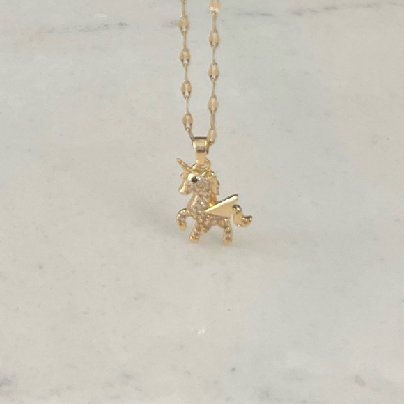 NEW 18K Gold Plated Unicorn Pendant Necklace for Women - Picture 4 of 15